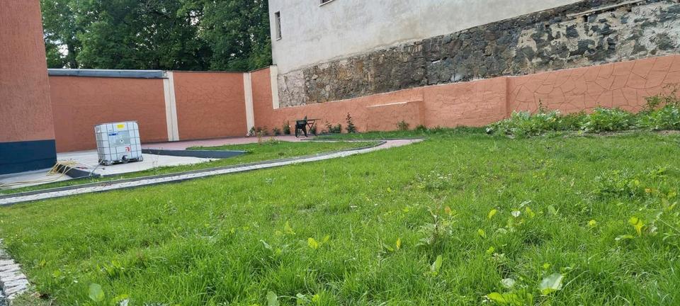 Erdgeschoßwohnung Plauen - 4 Zimmer, 110 m&sup2;, 700&euro; | Angebot:24804299