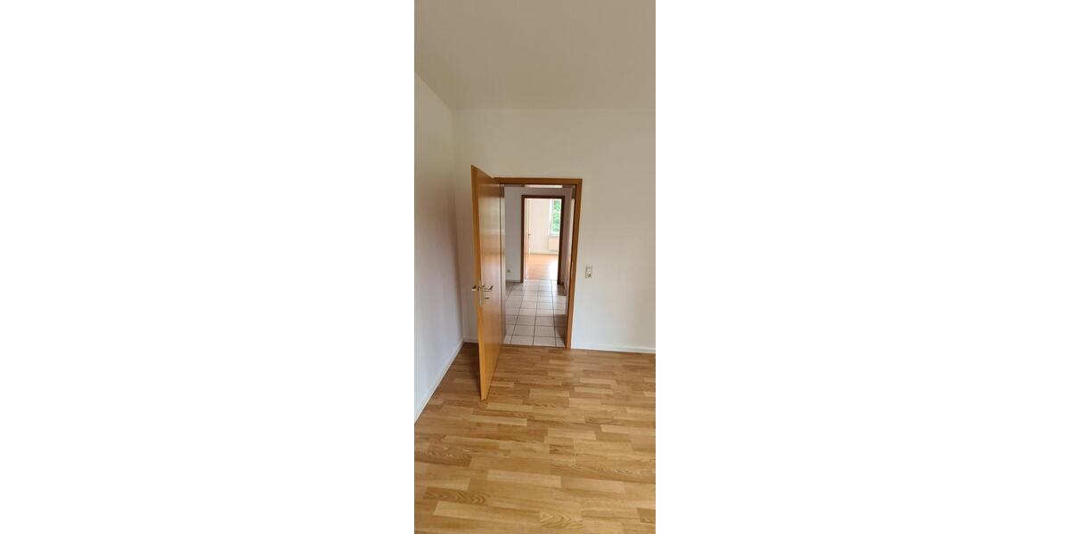 Etagenwohnung Radebeul - 2 Zimmer, 55 m&sup2;, 480&euro; | Angebot:25104031
