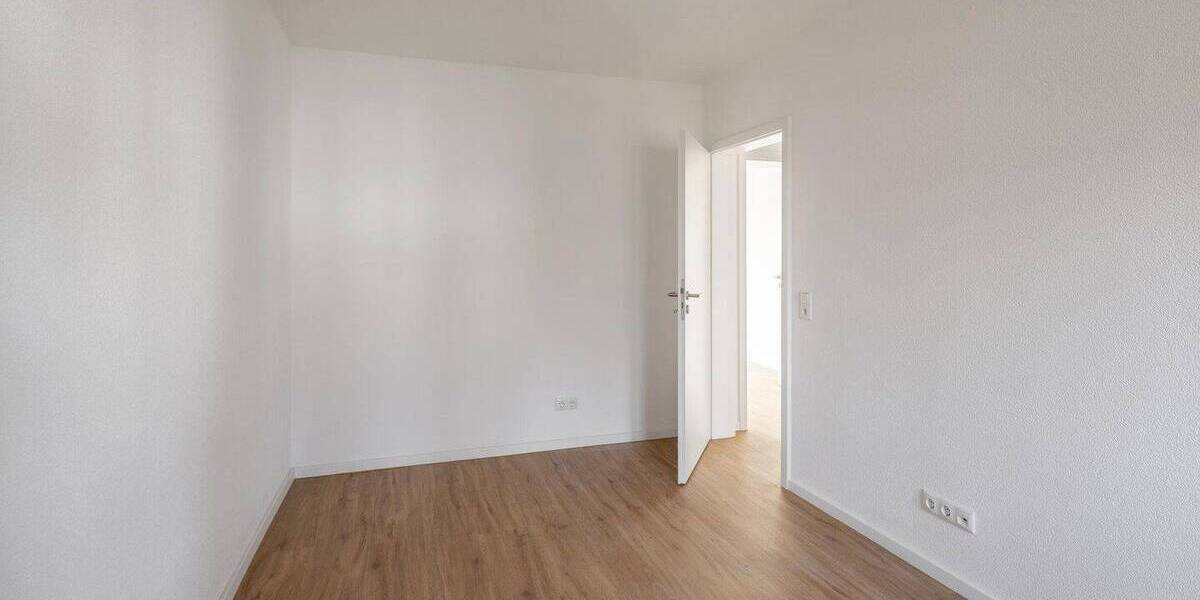 Etagenwohnung Hof Innenstadt - 3 Zimmer, 76 m&sup2;, 945&euro; | Angebot:26368856