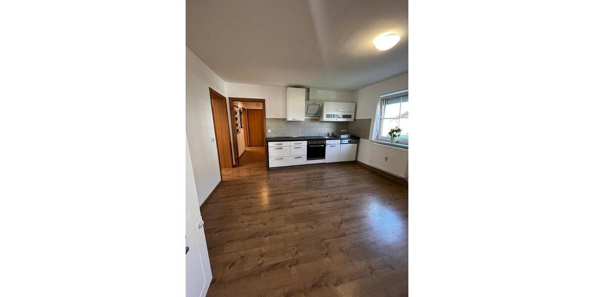 Etagenwohnung Kirchberg im Wald - 4 Zimmer, 120 m&sup2;, 900&euro; | Angebot:26019939