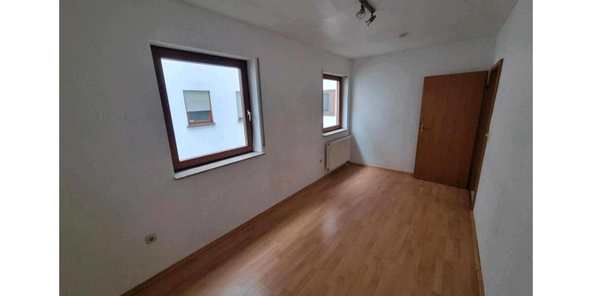 Etagenwohnung Wörth am Main - 3 Zimmer, 74 m&sup2;, 900&euro; | Angebot:24829521