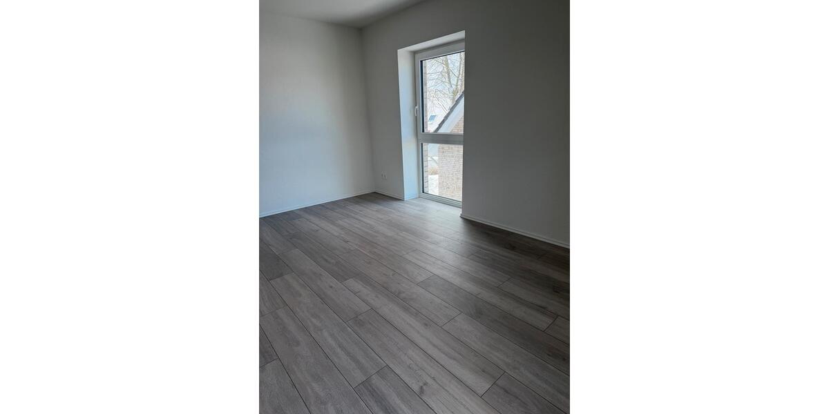 Doppelhaushälfte Wees - 4 Zimmer, 110 m&sup2;, 1.600&euro; | Angebot:25099551