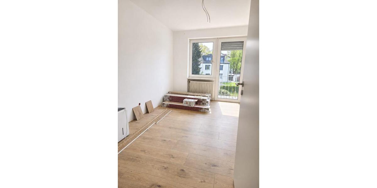 Doppelhaushälfte Ingolstadt Friedrichshofen-Hollerstauden - 7 Zimmer, 135 m&sup2;, 1.950&euro; | Angebot:26628091