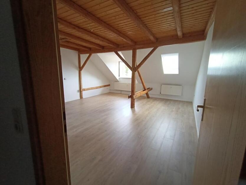3 Zimmer Wohnung im Dachgeschoß