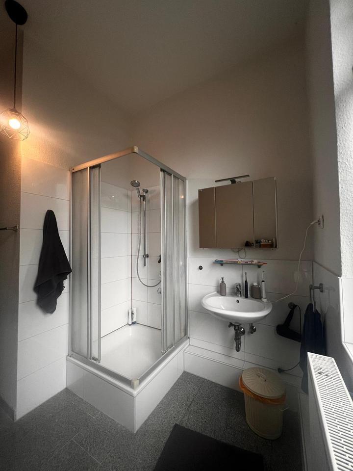 Möbliertes Zimmer in 3er WG - Flingern Süd zimmer