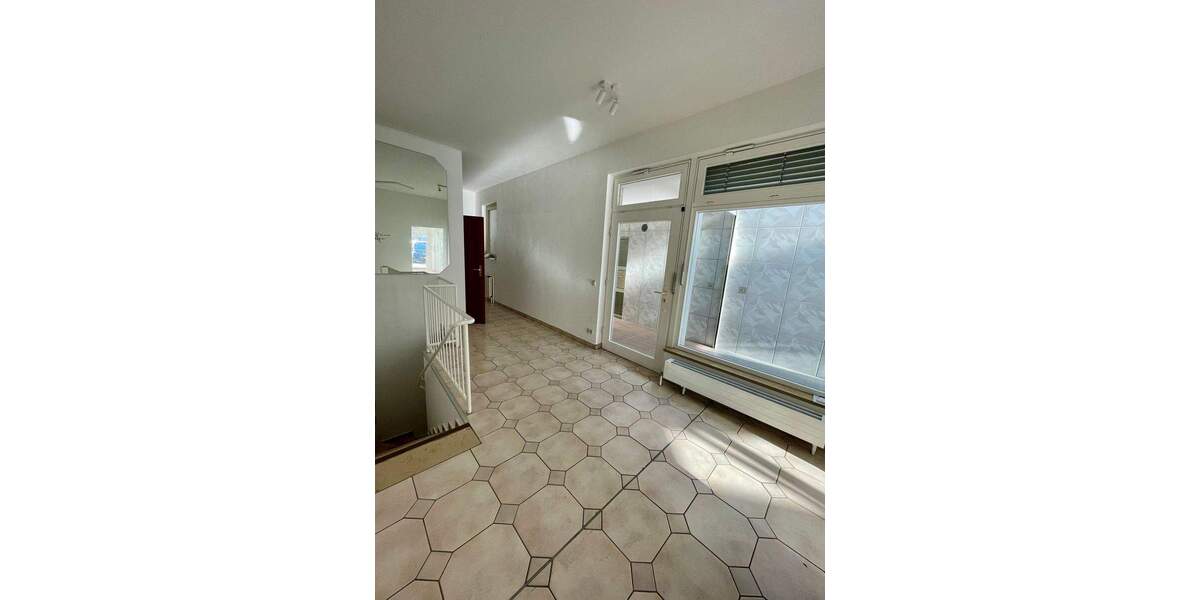 Gewerbeobjekt Kehl - 3 Zimmer, 50 m&sup2;, 450&euro; | Angebot:25673864