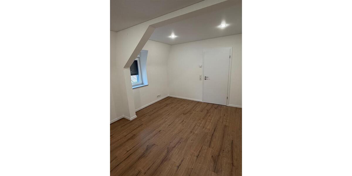 Dachgeschoßwohnung Sankt Ingbert - 2 Zimmer, 45 m&sup2;, 635&euro; | Angebot:26536609
