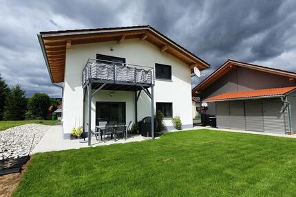 Wohnung Grainet - 3 Zimmer, 90 m&sup2;, 900&euro; | Angebot:25840216