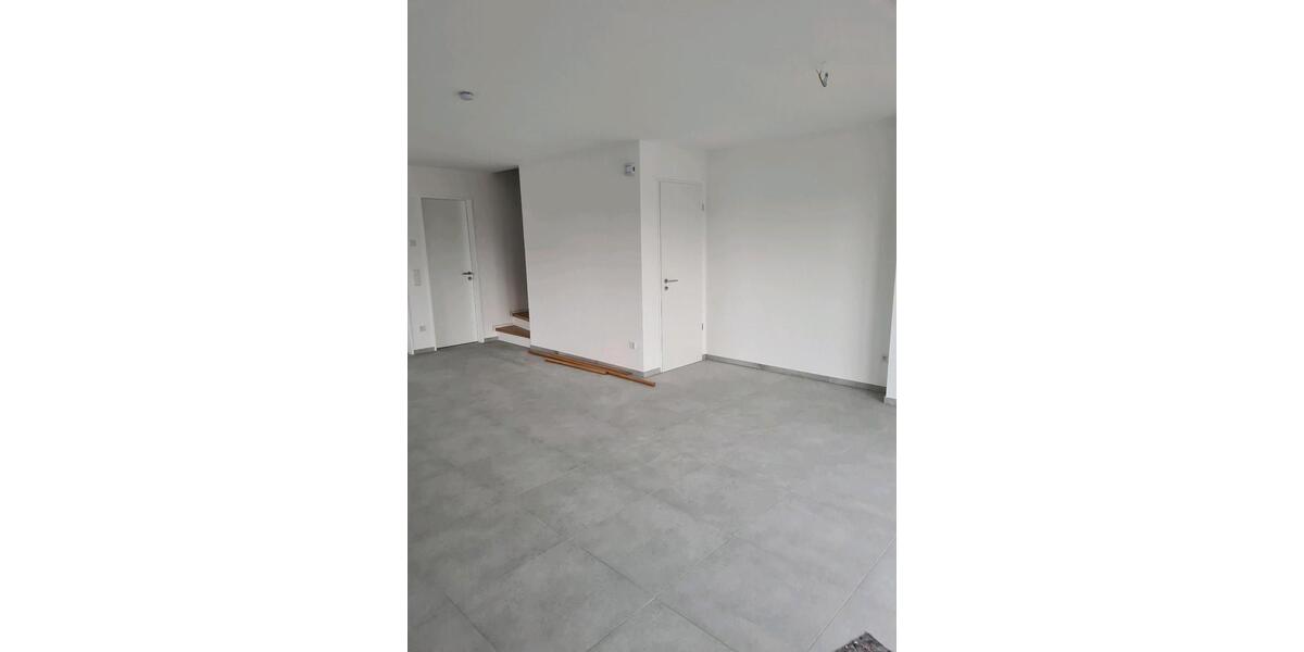 Etagenwohnung Neuenkirchen - 1 Zimmer, 85 m&sup2;, 1.200&euro; | Angebot:24100457