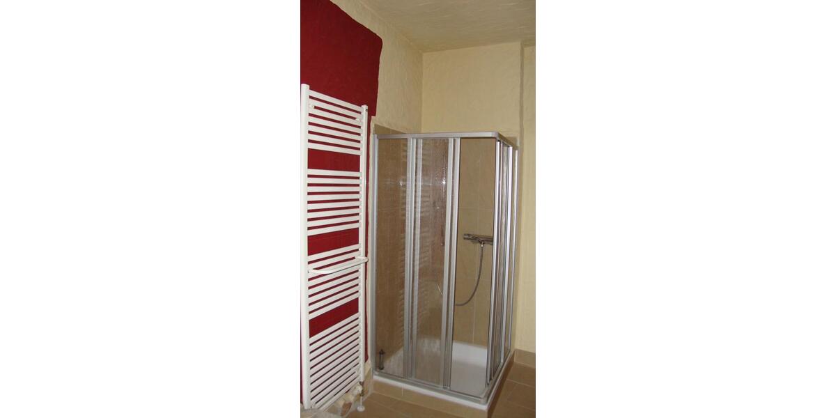 Erdgeschoßwohnung Löbau - 2 Zimmer, 65 m&sup2;, 380&euro; | Angebot:25053104