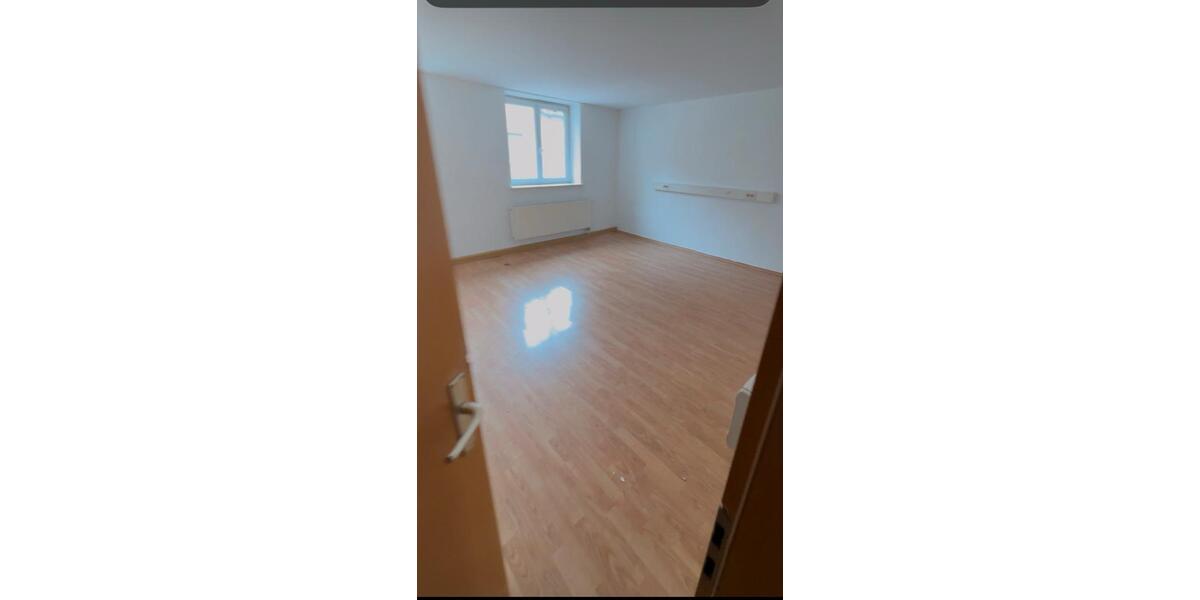 Etagenwohnung Kempten (Allgäu) Auf der Halde - 5 Zimmer, 160 m&sup2;, 2.500&euro; | Angebot:26425725