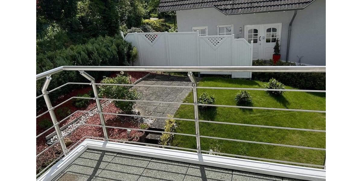 Schöne 2-Zimmer-Wohnung mit Balkon, Grün- & Blicklage von Privat. Am Schäfersberg-Niedernhausen 2 zimmer