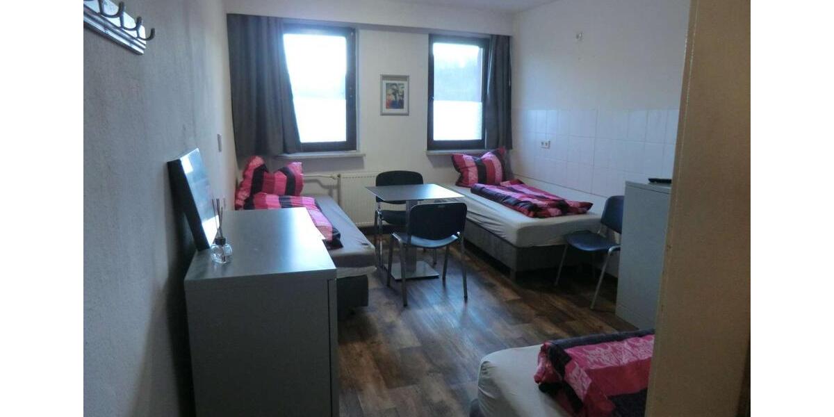 Wohnen auf Zeit Roßwein - 6 Zimmer, 160 m&sup2;, 900&euro; | Angebot:24981244