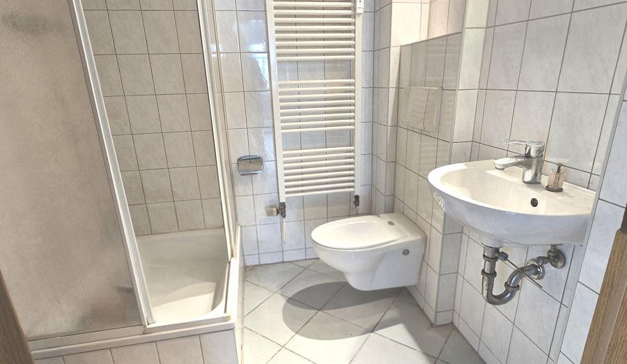 Etagenwohnung Groitzsch - 2 Zimmer, 48 m&sup2;, 318&euro; | Angebot:25428647