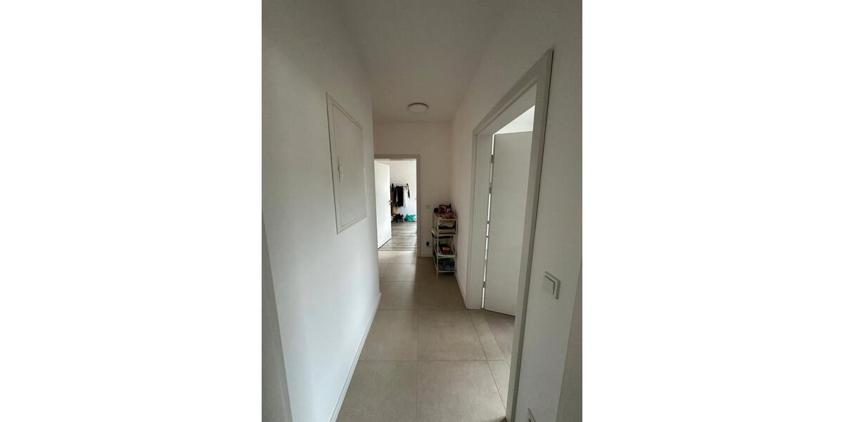 Erdgeschoßwohnung Elsendorf - 3 Zimmer, 79 m&sup2;, 1.000&euro; | Angebot:26021025