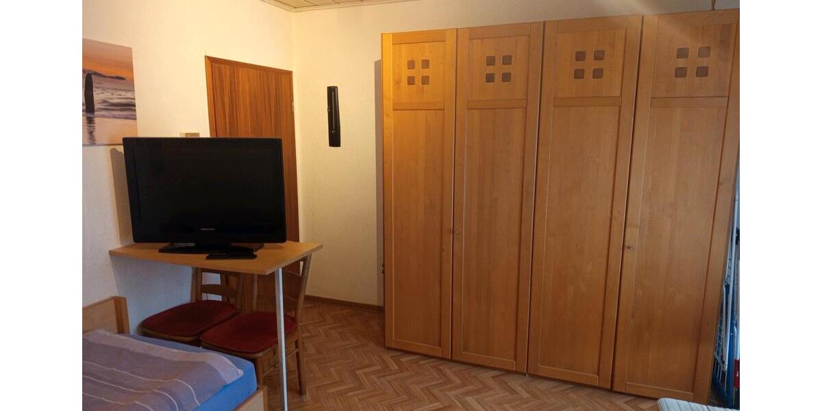 Wohnen auf Zeit Borchen - 3 Zimmer, 80 m&sup2;, 273&euro; | Angebot:25591136