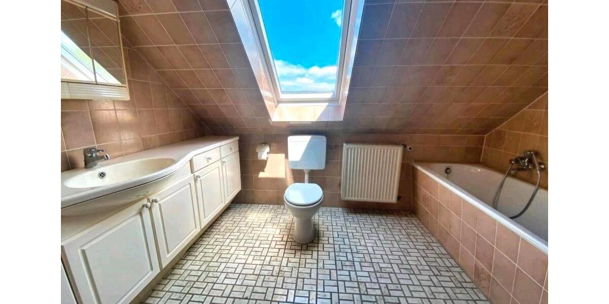 Dachgeschoßwohnung Gütersloh Avenwedde - 2 Zimmer, 60 m&sup2;, 680&euro; | Angebot:26535361