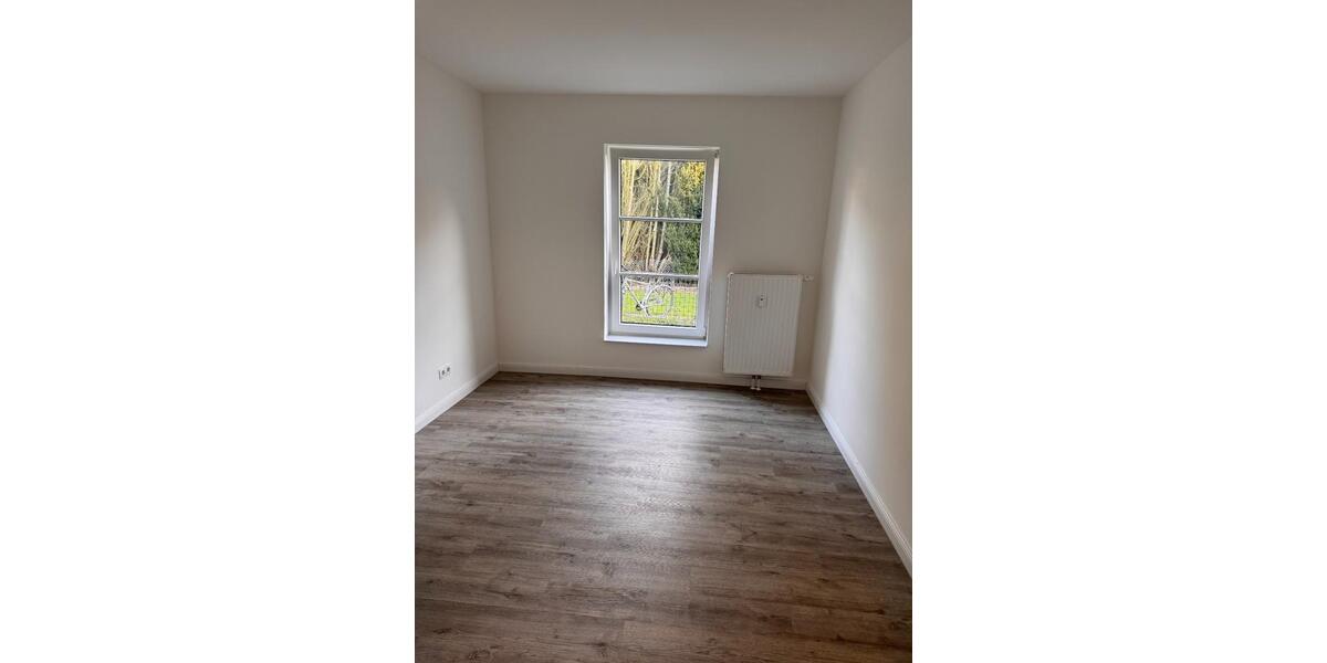 Erdgeschoßwohnung Bad Segeberg - 3 Zimmer, 74 m&sup2;, 1.200&euro; | Angebot:25306918