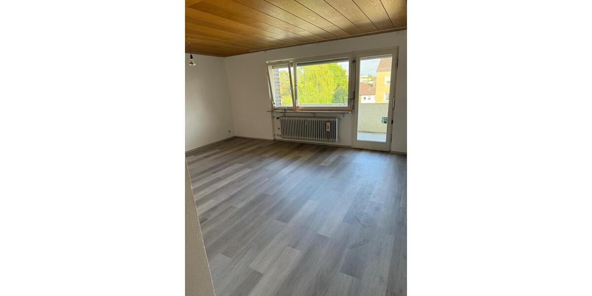 Etagenwohnung Neu-Ulm Burlafingen - 3 Zimmer, 75 m&sup2;, 1.200&euro; | Angebot:26704329