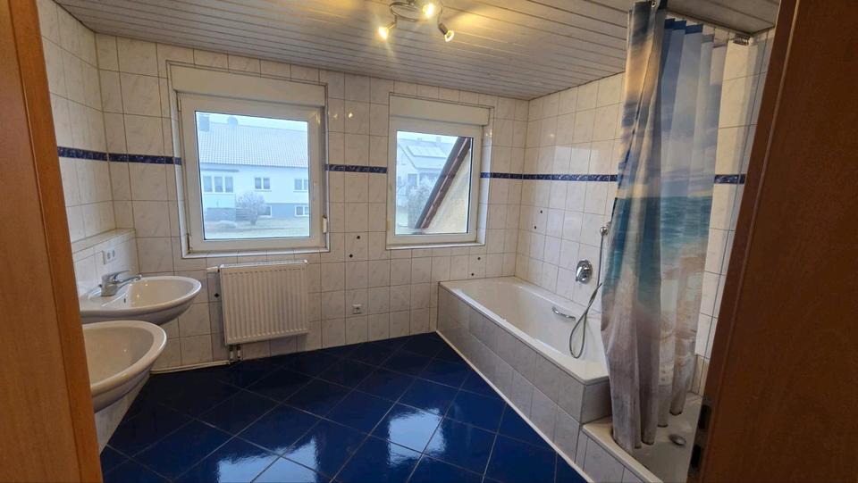 Etagenwohnung Römerstein - 3 Zimmer, 85 m&sup2;, 765&euro; | Angebot:26144382