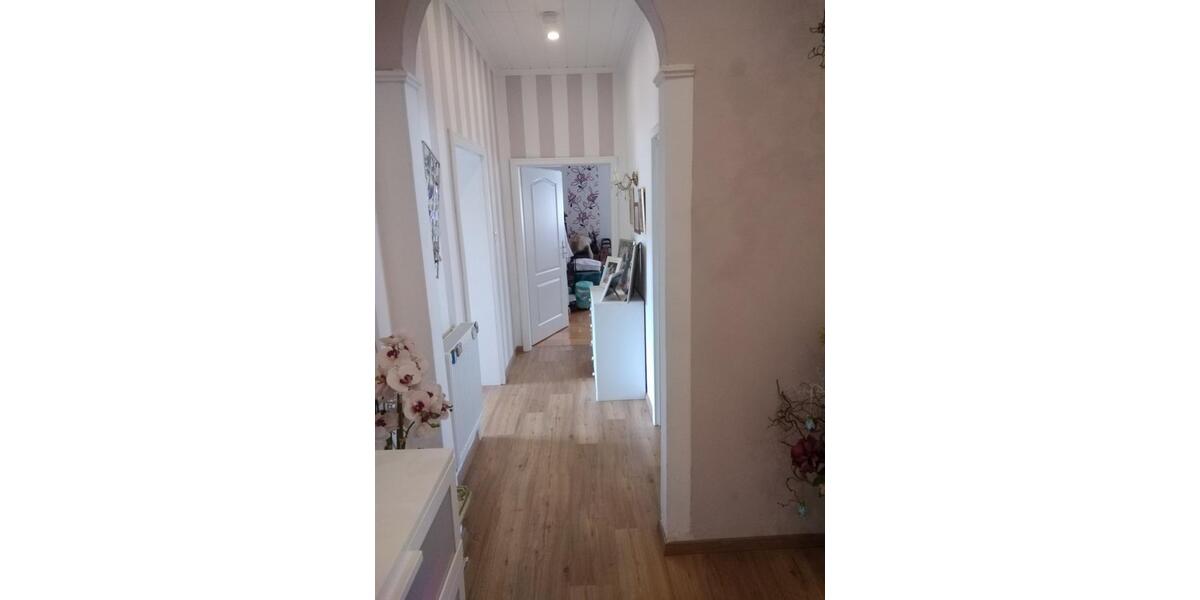 Etagenwohnung Siegburg - 4 Zimmer, 76 m&sup2;, 680&euro; | Angebot:26042314