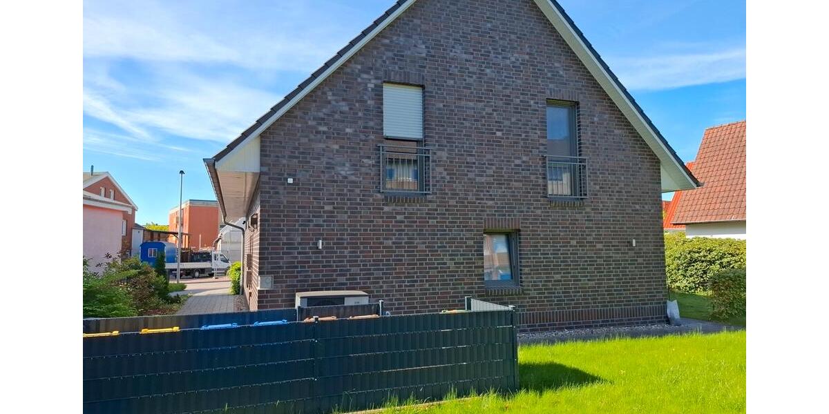 Dachgeschoßwohnung Barmstedt - 2 Zimmer, 74 m&sup2;, 1.100&euro; | Angebot:26384466