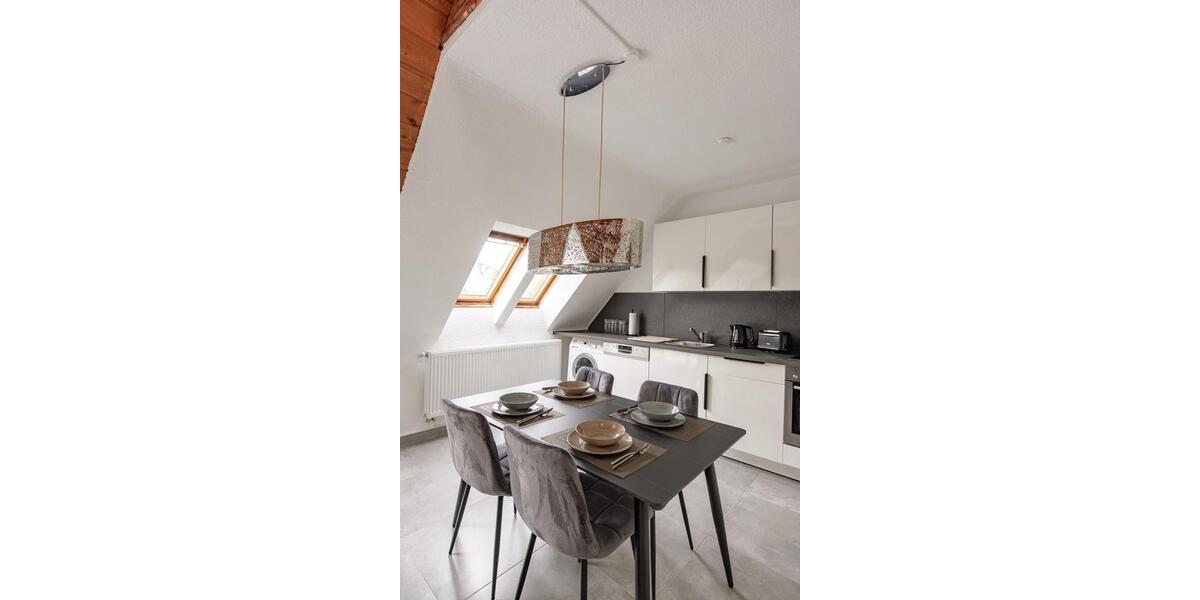 Wohnen auf Zeit Essen Huttrop - 3 Zimmer, 75 m&sup2;, 70&euro; | Angebot:26337025