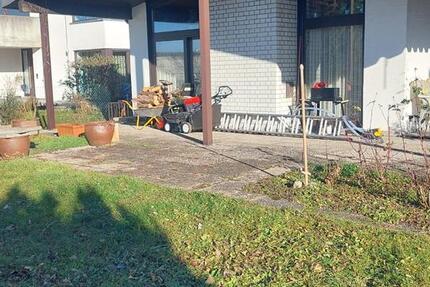 Haus Augsburg - 8 Zimmer, 250 m&sup2;, 3.000&euro; | Angebot:23797654