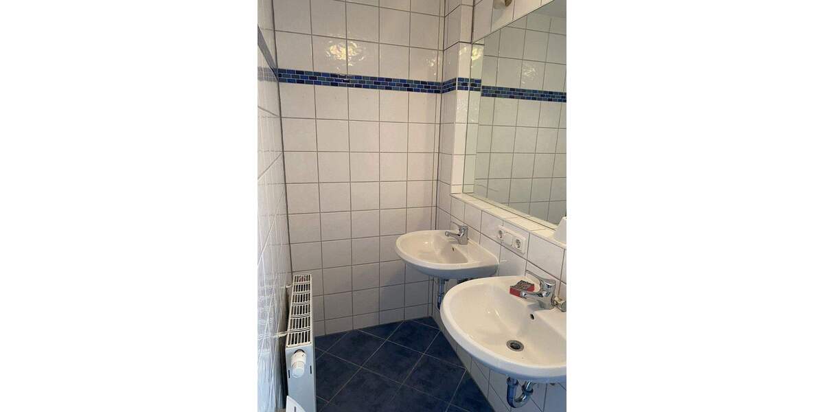Etagenwohnung Augsburg Göggingen - 6 Zimmer, 177 m&sup2;, 1.920&euro; | Angebot:26048170