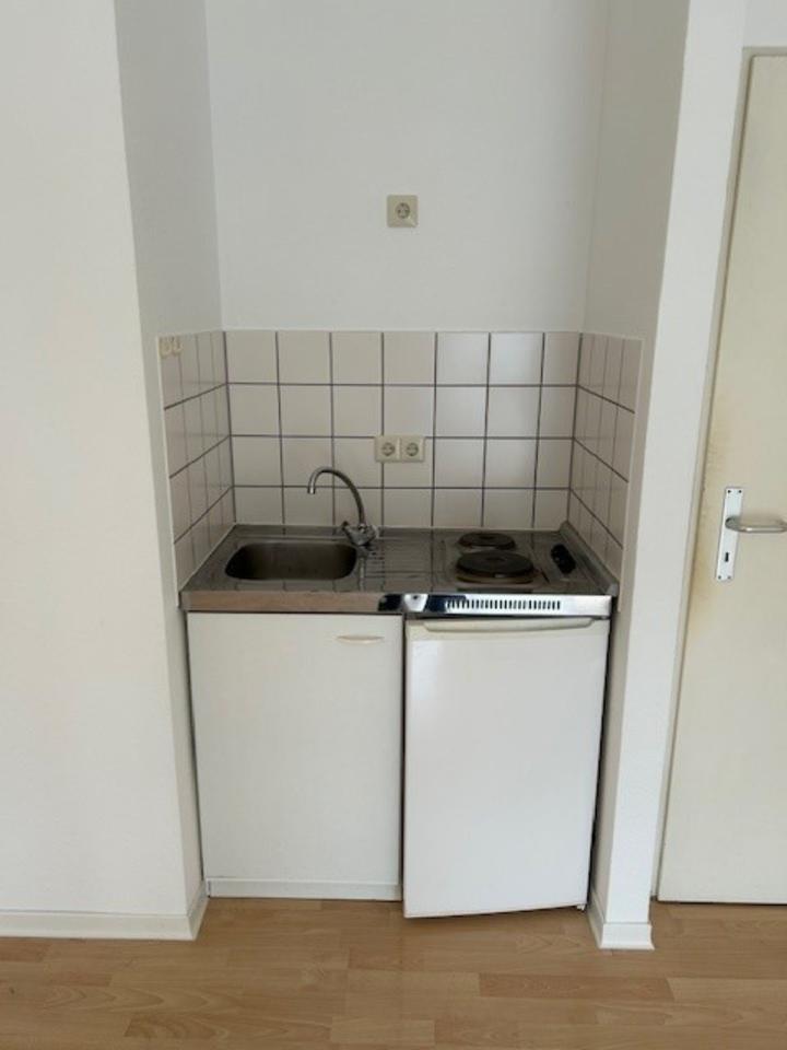 Vermiete helle 2-Zimmerwohnung in Pforzheim nähe Fachhochschule!