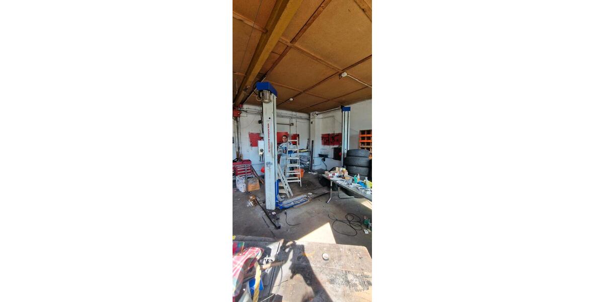 Voll ausgestattete KFZ-Werkstatt 2 Hebebühnen Luckau 3 zimmer