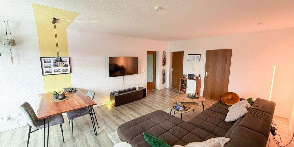 Etagenwohnung Tirschenreuth - 3 Zimmer, 87 m&sup2;, 660&euro; | Angebot:24855736