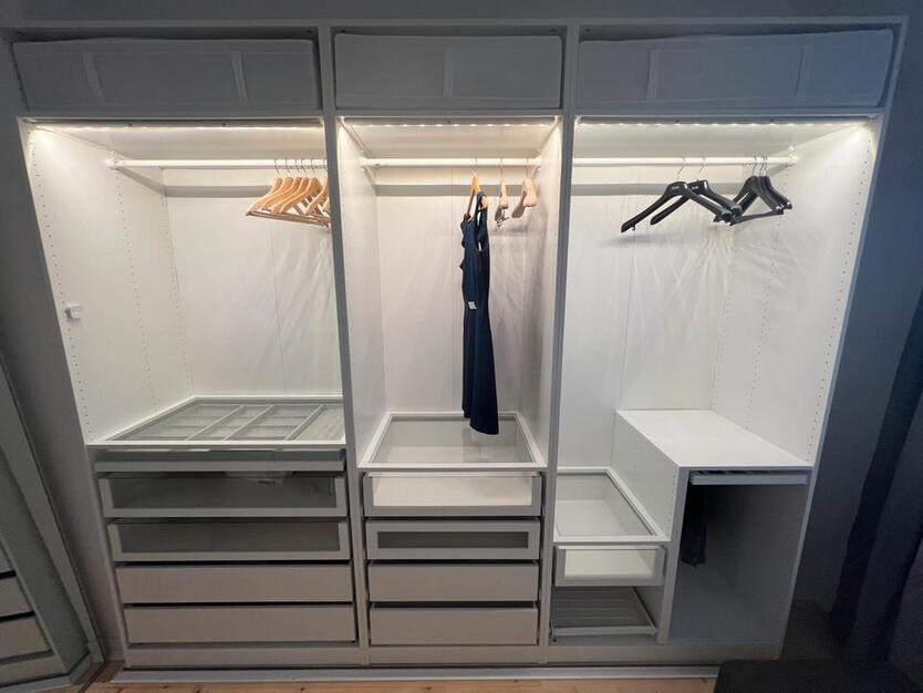 Helle 100qm Altbauwohnung mit 4 Zimmern und 3,5m Decken zimmer