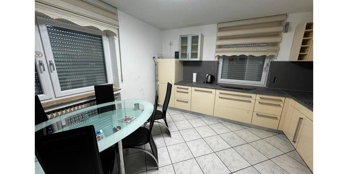 Wohnen auf Zeit Kötz - 7 Zimmer, 170 m&sup2;, 28&euro; | Angebot:23863565