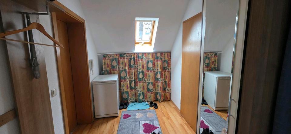 2 Zimmerwohnung 55m² 1. Stock 2 zimmer