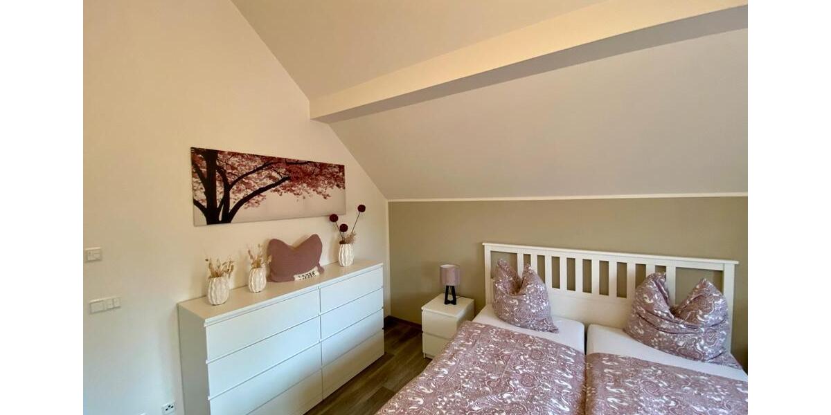 Dachgeschoßwohnung Senftenberg - 2 Zimmer, 79 m&sup2;, 850&euro; | Angebot:20643667