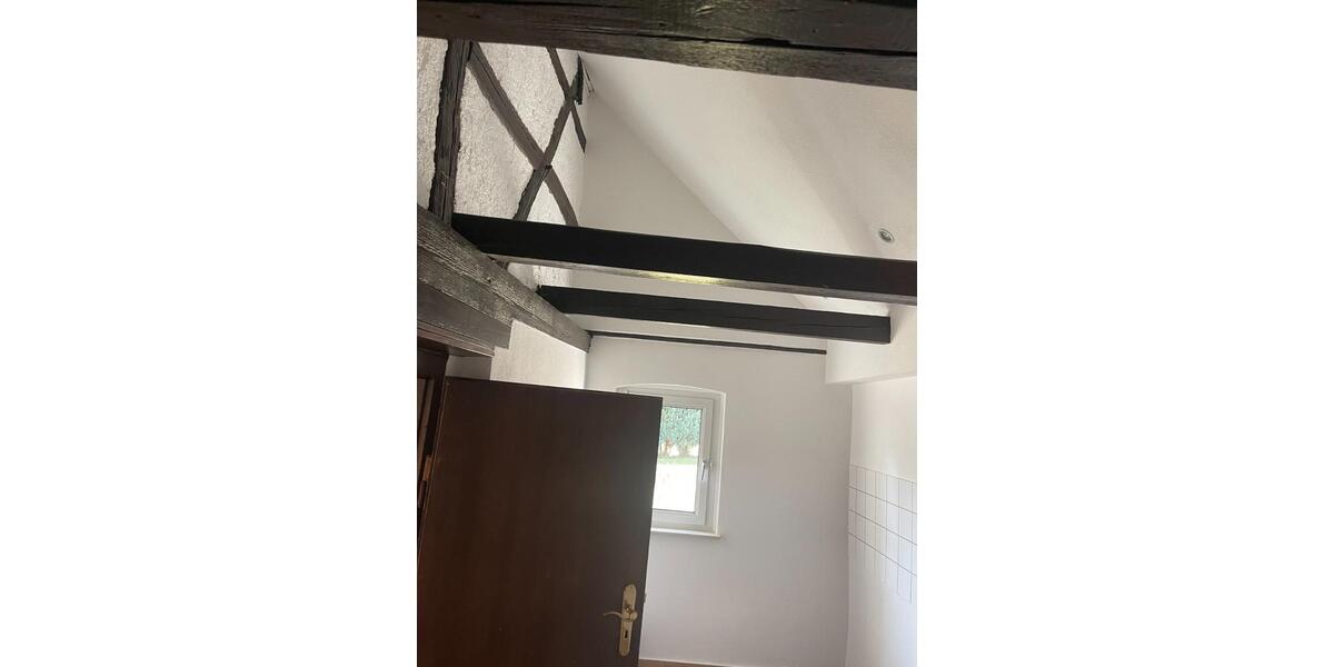 Etagenwohnung Rositz - 4 Zimmer, 102 m&sup2;, 650&euro; | Angebot:25906015