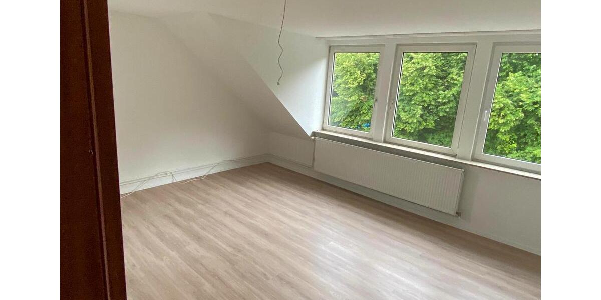 Dachgeschoßwohnung Schleswig - 3.5 Zimmer, 79 m&sup2;, 890&euro; | Angebot:26261929