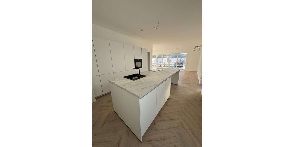 Etagenwohnung Elsenfeld - 4 Zimmer, 140 m&sup2;, 1.900&euro; | Angebot:25540198