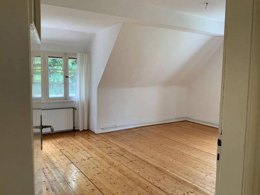Lichtdurchflutete Wohnung im Grünen