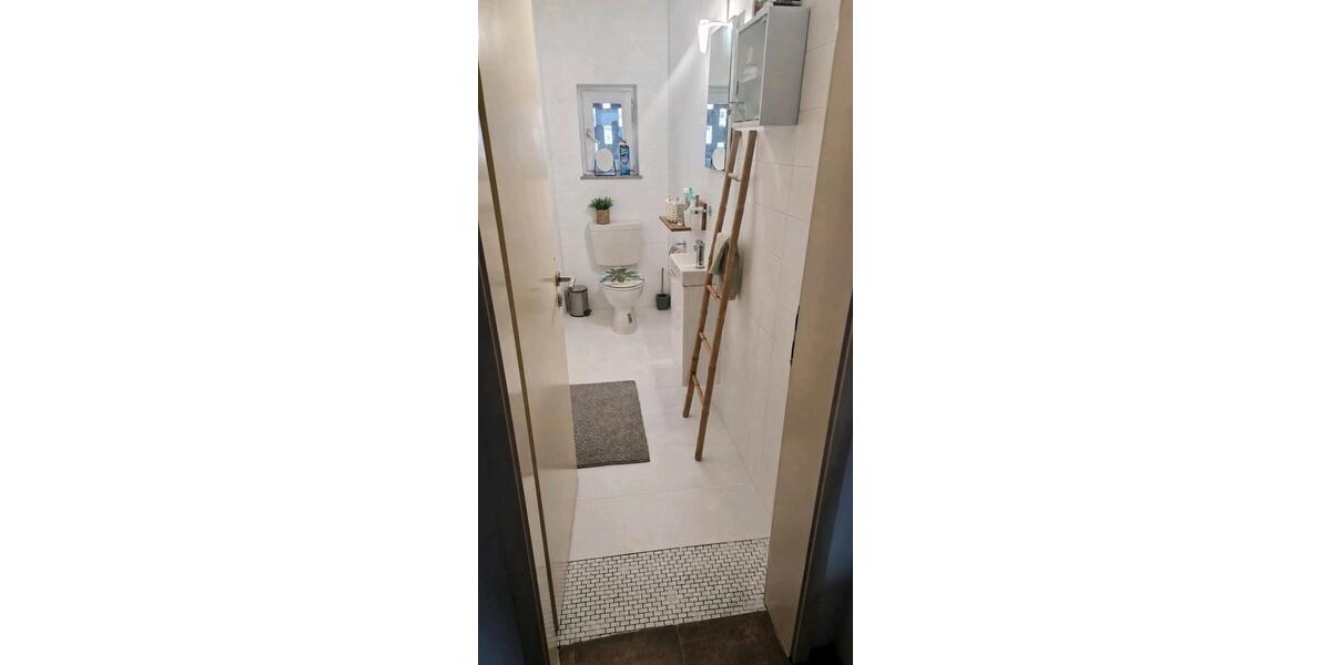 Etagenwohnung Lemgo - 4 Zimmer, 125 m&sup2;, 1.200&euro; | Angebot:26652580