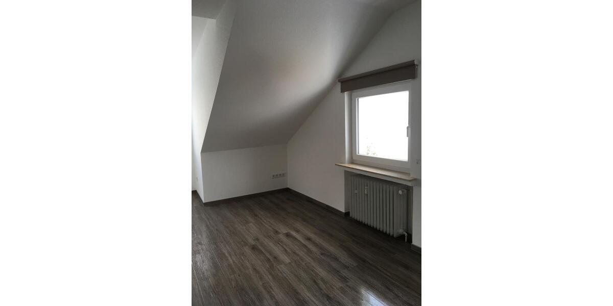 Dachgeschoßwohnung Balve - 1 Zimmer, 30 m&sup2;, 245&euro; | Angebot:26564639