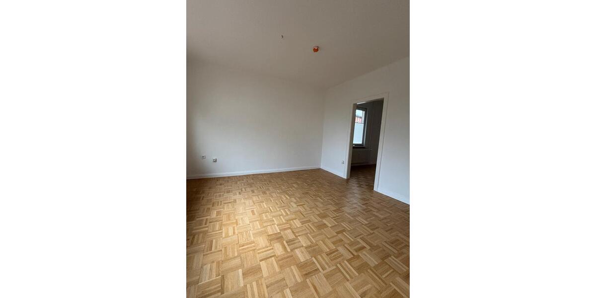 Erdgeschoßwohnung Geesthacht - 4 Zimmer, 96 m&sup2;, 1.350&euro; | Angebot:26482908