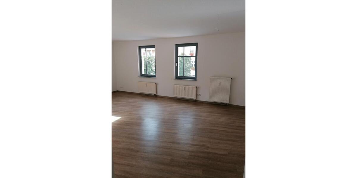 Etagenwohnung Artern - 4 Zimmer, 111 m&sup2;, 650&euro; | Angebot:26476623