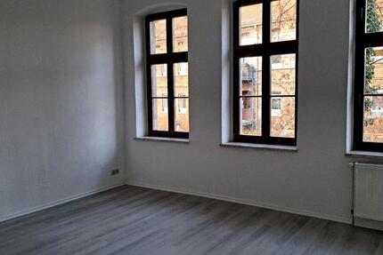 Wohnung Aschersleben - 2 Zimmer, 80 m&sup2;, 420&euro; | Angebot:24126380