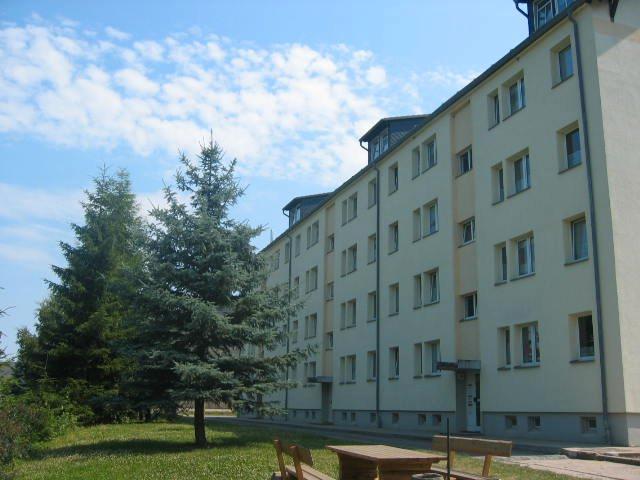 Erdgeschoßwohnung Sangerhausen - 4 Zimmer, 70 m&sup2;, 350&euro; | Angebot:26443160