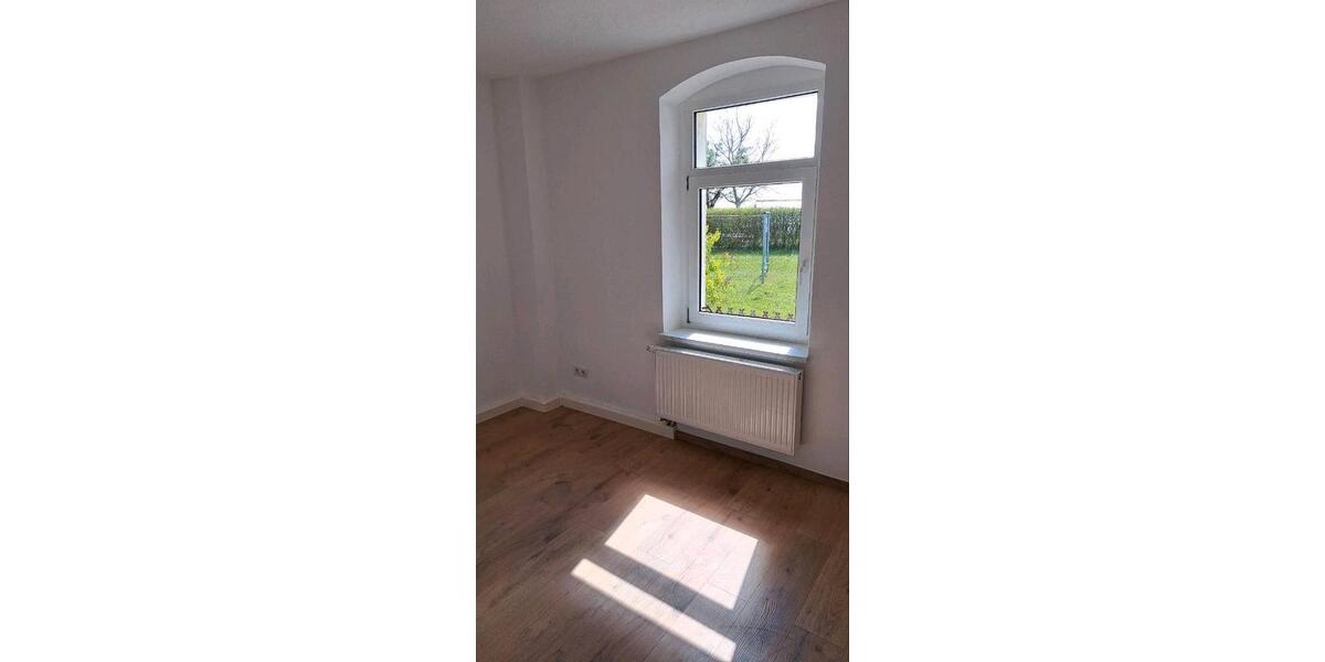 Etagenwohnung Geringswalde - 4 Zimmer, 93 m&sup2;, 590&euro; | Angebot:26330026