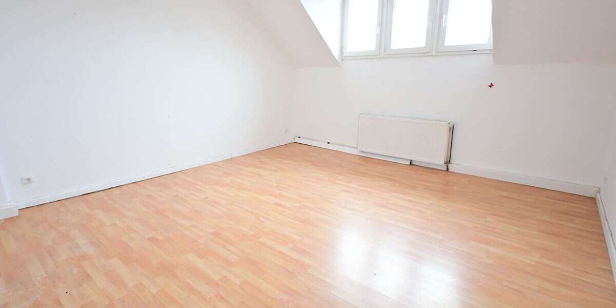 Etagenwohnung Gelsenkirchen Ückendorf - 4 Zimmer, 120 m&sup2;, 700&euro; | Angebot:24834251