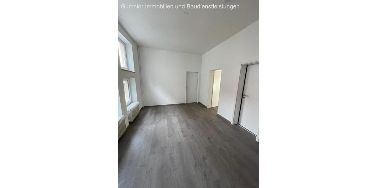 Erdgeschoßwohnung Neustadt an der Waldnaab - 4 Zimmer, 118 m&sup2;, 1.000&euro; | Angebot:25885072