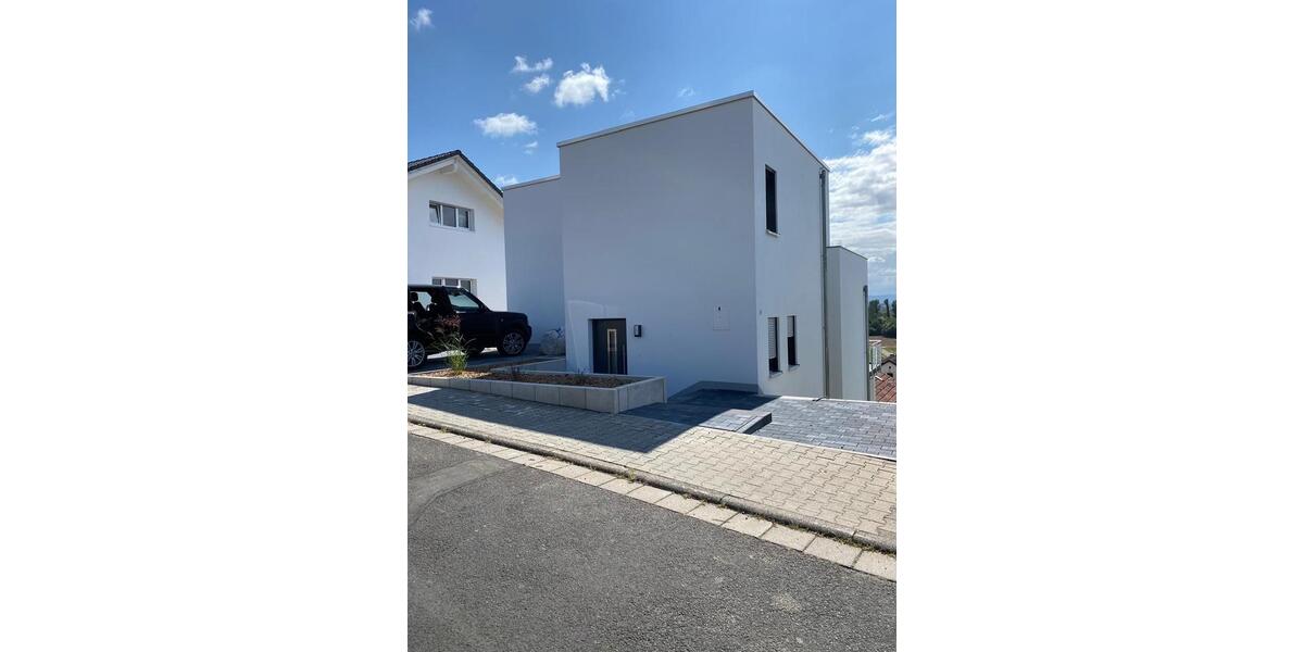 Einfamilienhaus Gründau - 5 Zimmer, 145 m&sup2;, 2.000&euro; | Angebot:24871152